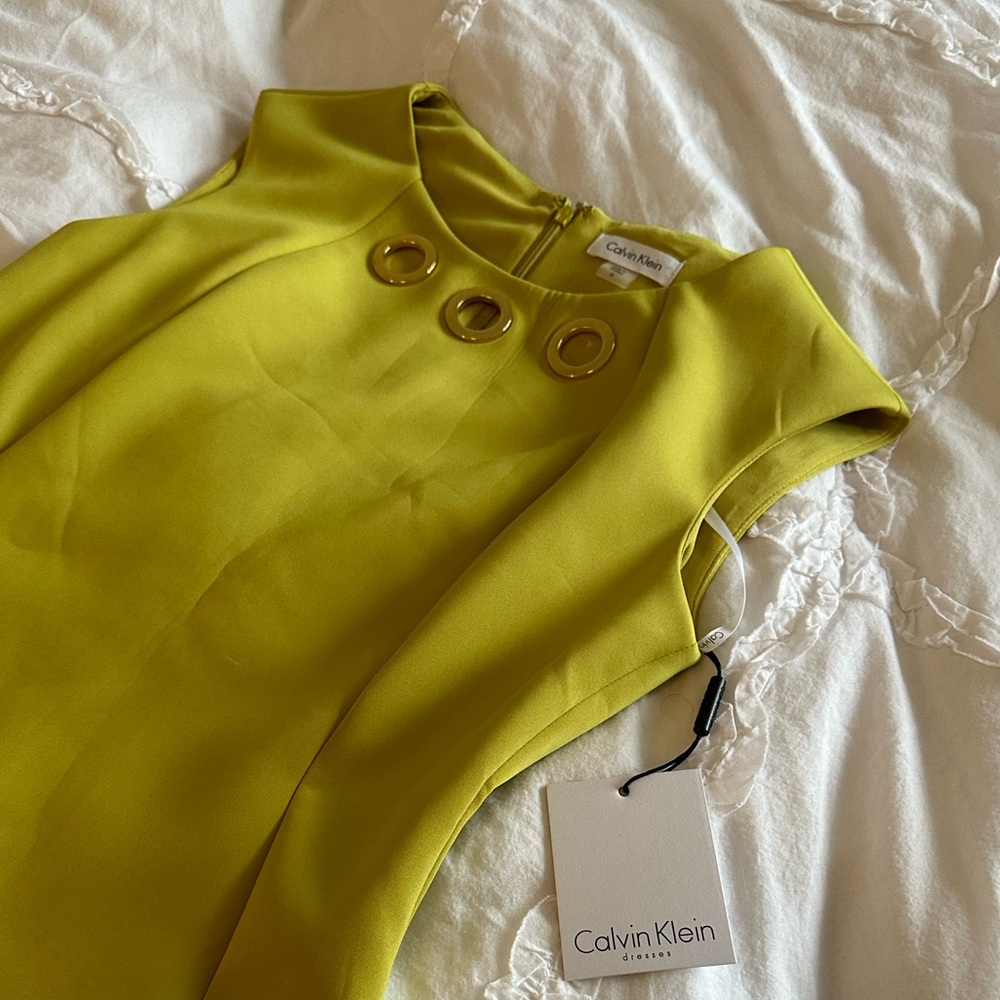 Elegent Calvin Klein Dress - Picture 2 of 4